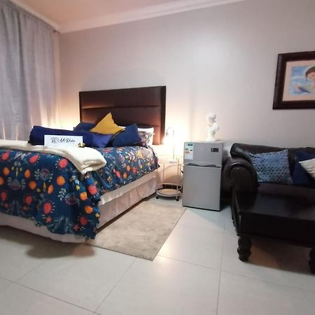 Mi Vida Guesthouse Klerksdorp Exteriér fotografie